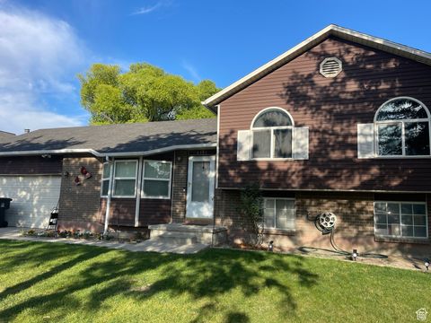 Tiny photo for 6377 S FAIRWIND DRIVE Dr, Taylorsville, UT 84129 (MLS # 2111779)