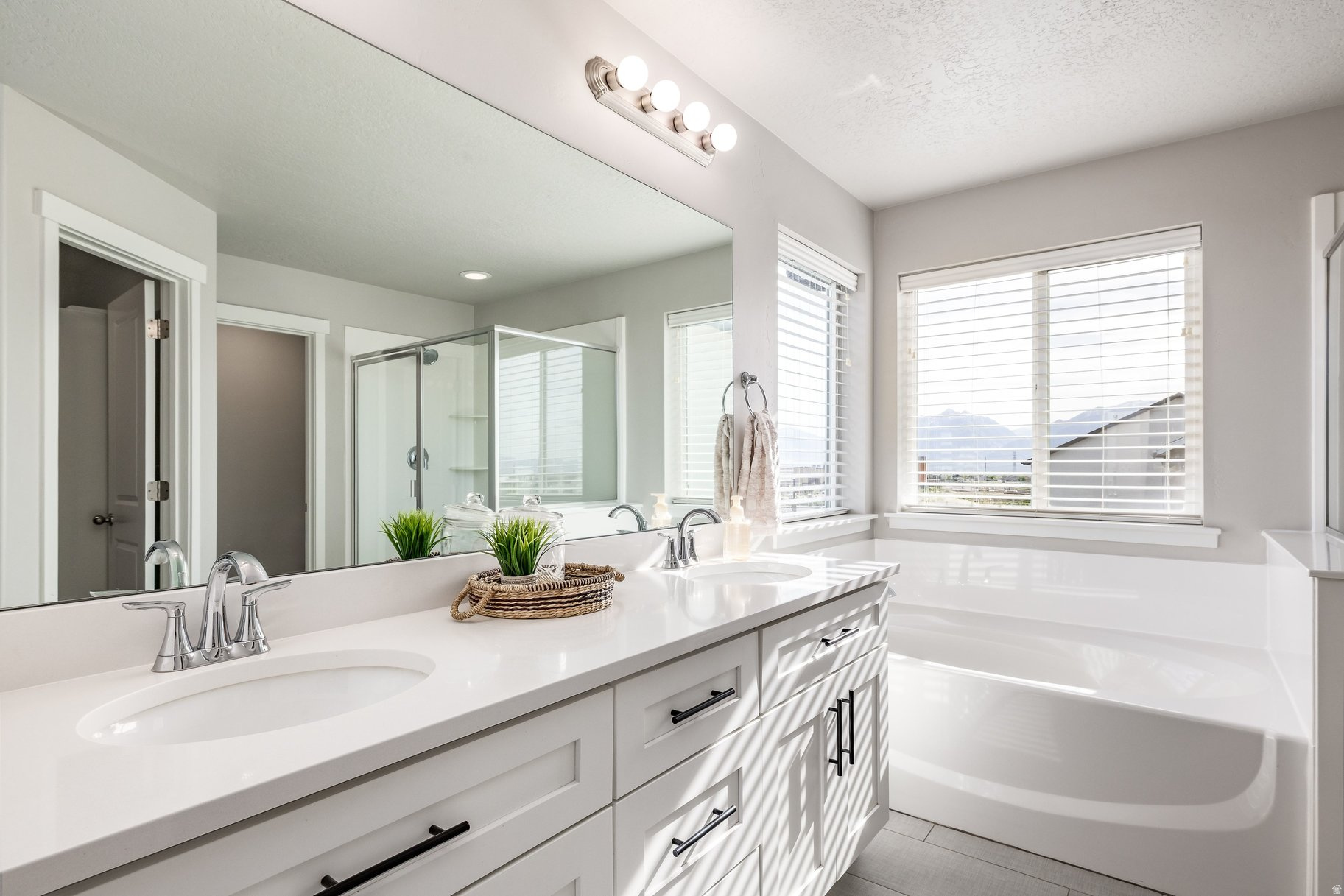 MILLER CROSSING - Residential