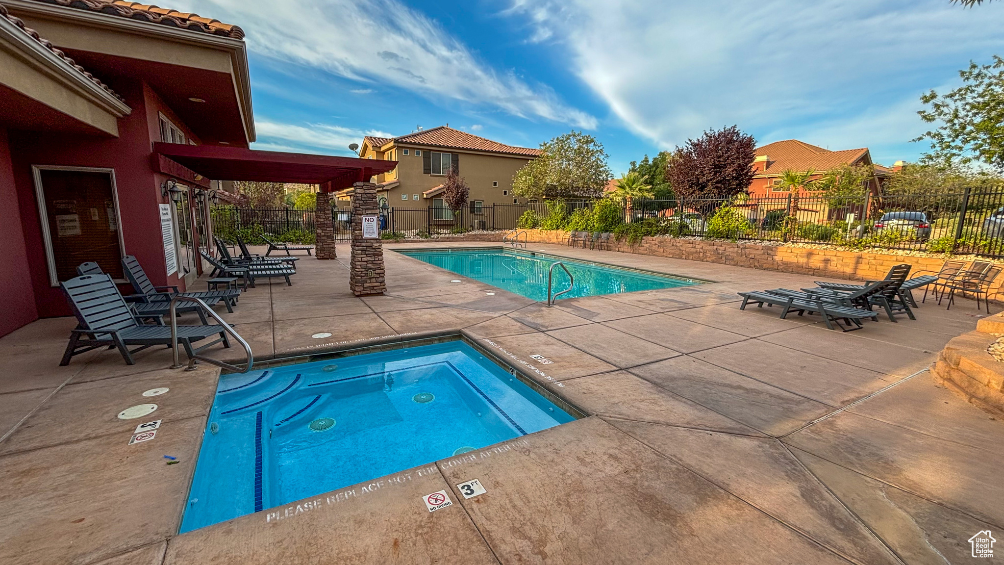 VILLAS AT SIENNA HILLS - Residential