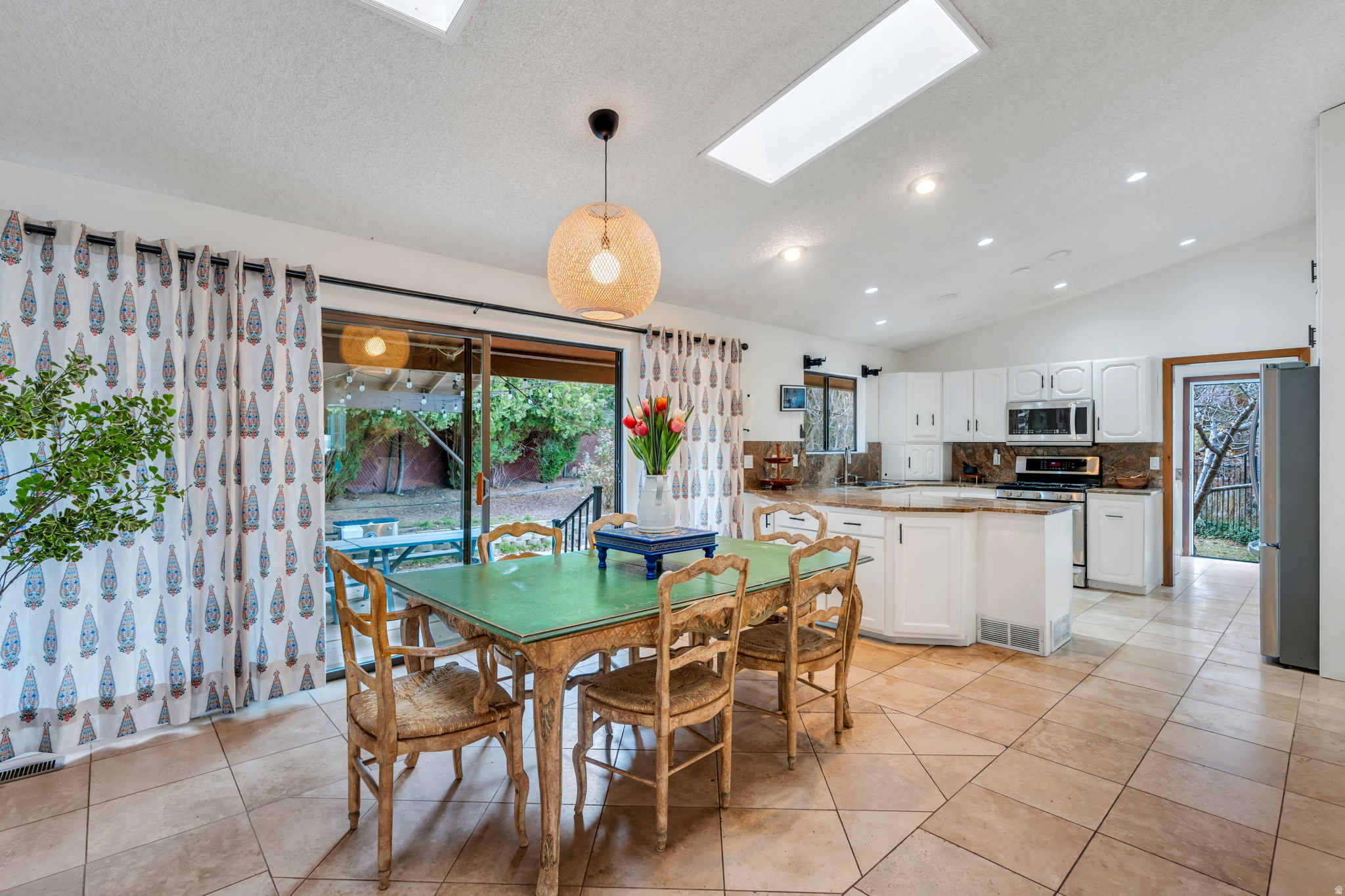 HEATHERIDGE - Residential