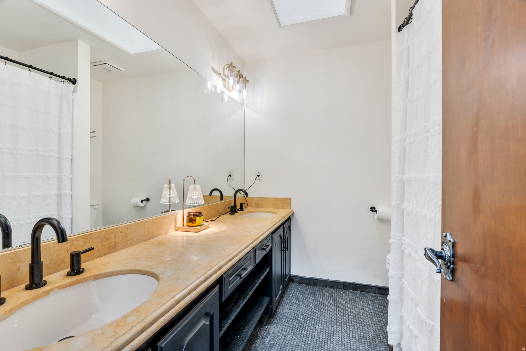 HEATHERIDGE - Residential