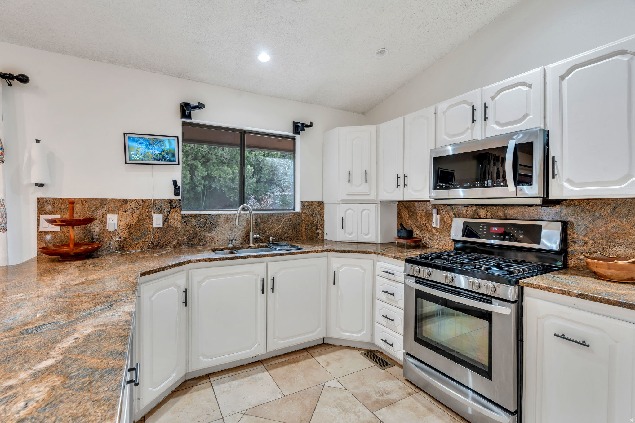 HEATHERIDGE - Residential