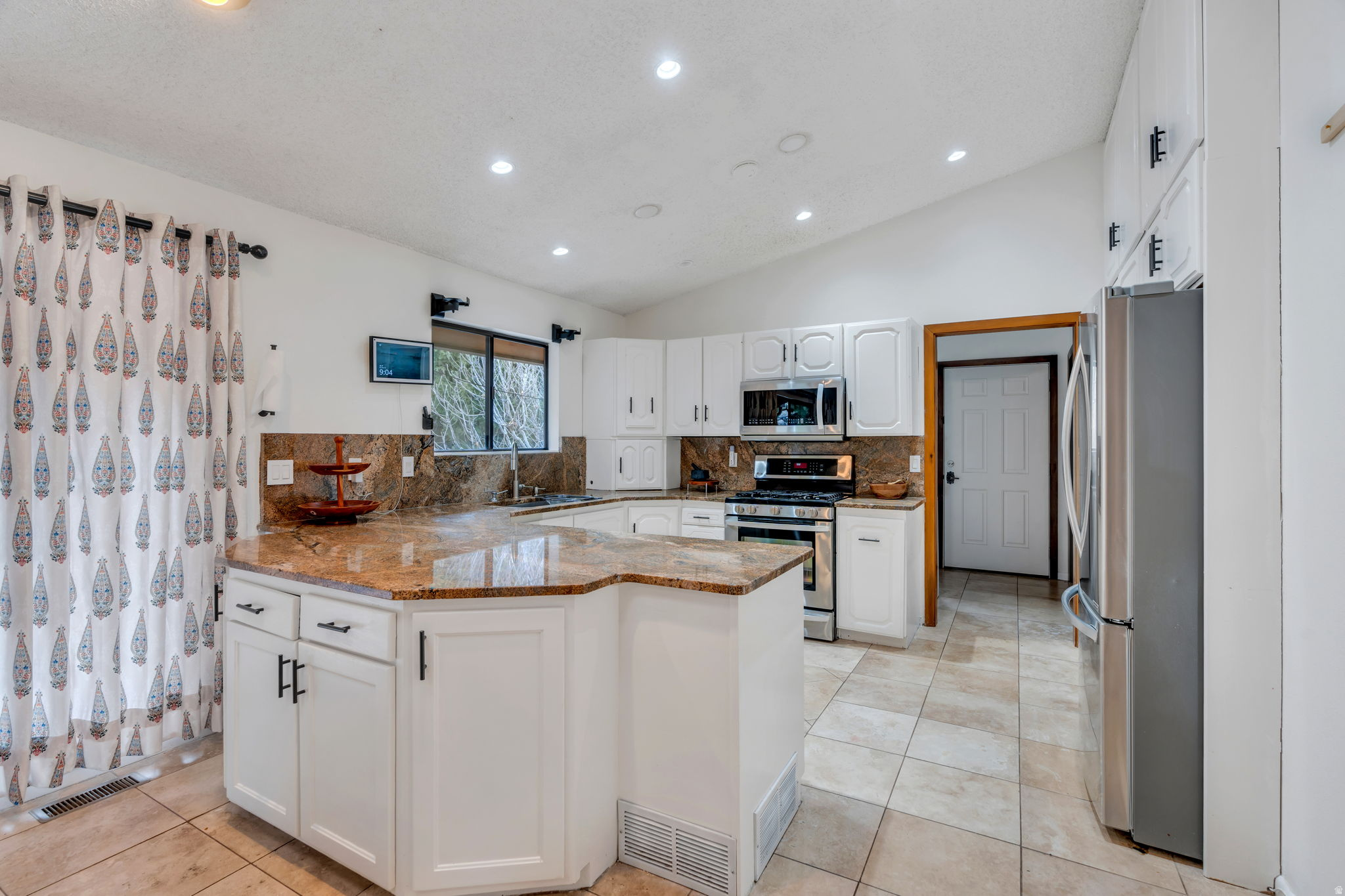 HEATHERIDGE - Residential