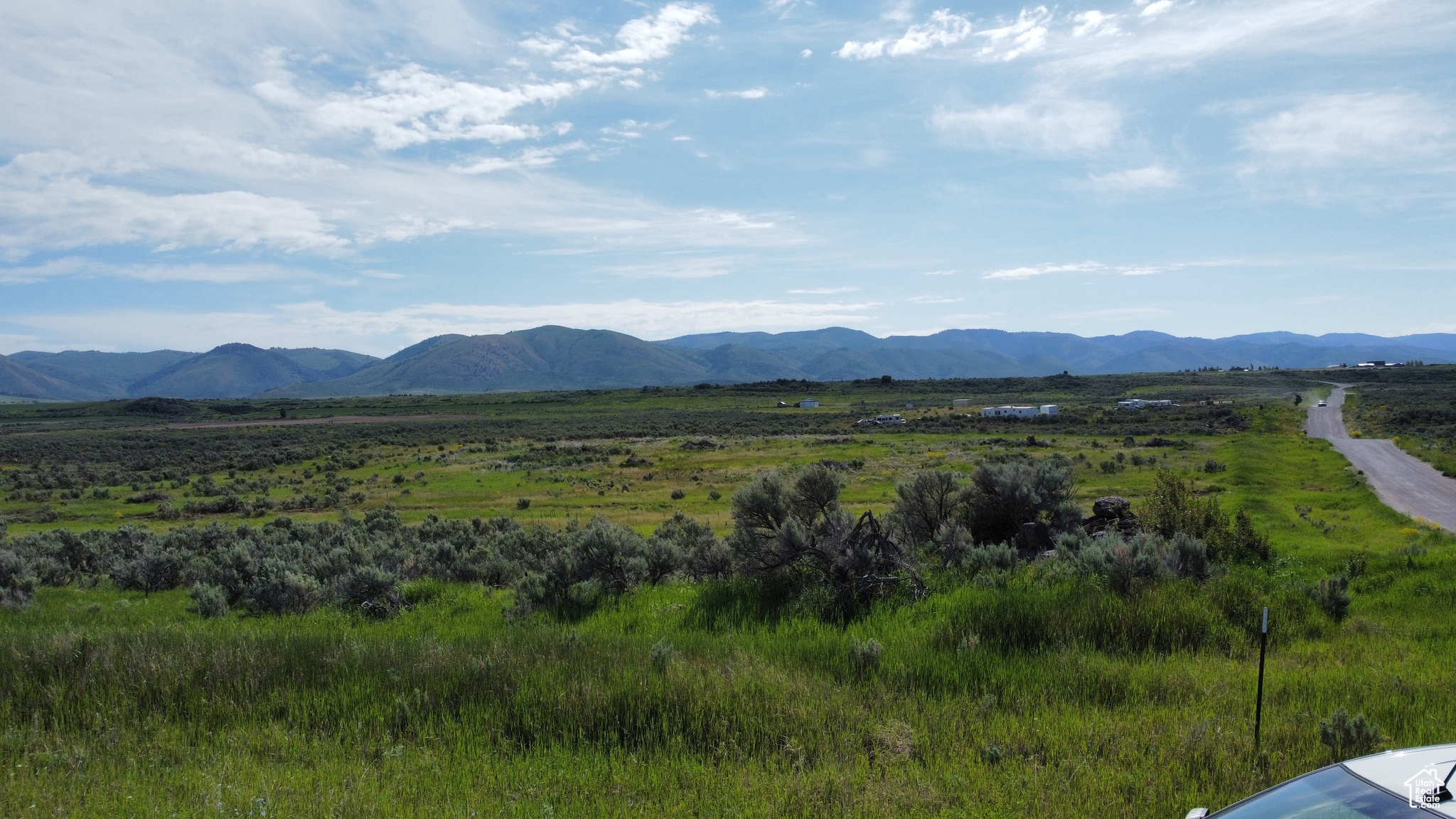 CARIBOU VILLAGE - Land