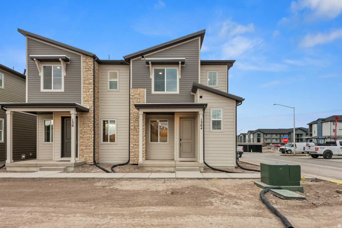 VILLAGES AT ARROWHEAD PARK - Residential