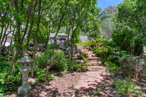 Tiny photo for 76 N BALD MOUNTAIN DR, Alpine, UT 84004 (MLS # 2088694)