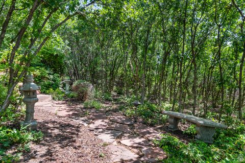 Tiny photo for 76 N BALD MOUNTAIN DR, Alpine, UT 84004 (MLS # 2088694)