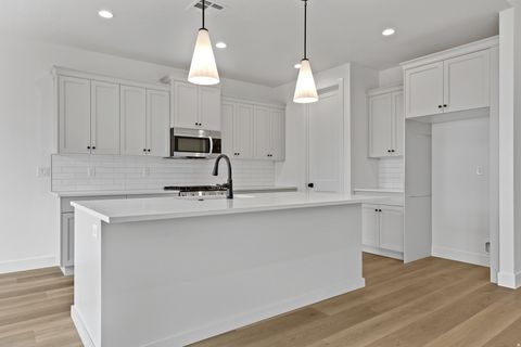 Tiny photo for 3118 S 4800 W, Hurricane, UT 84737 (MLS # 2125875)