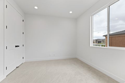 Tiny photo for 3118 S 4800 W, Hurricane, UT 84737 (MLS # 2125875)