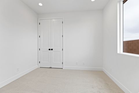 Tiny photo for 3118 S 4800 W, Hurricane, UT 84737 (MLS # 2125875)
