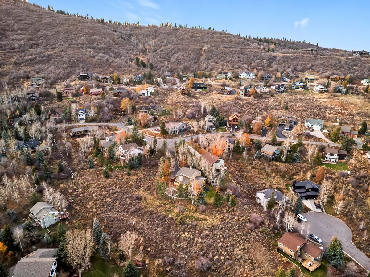 HIDDEN COVE - Residential