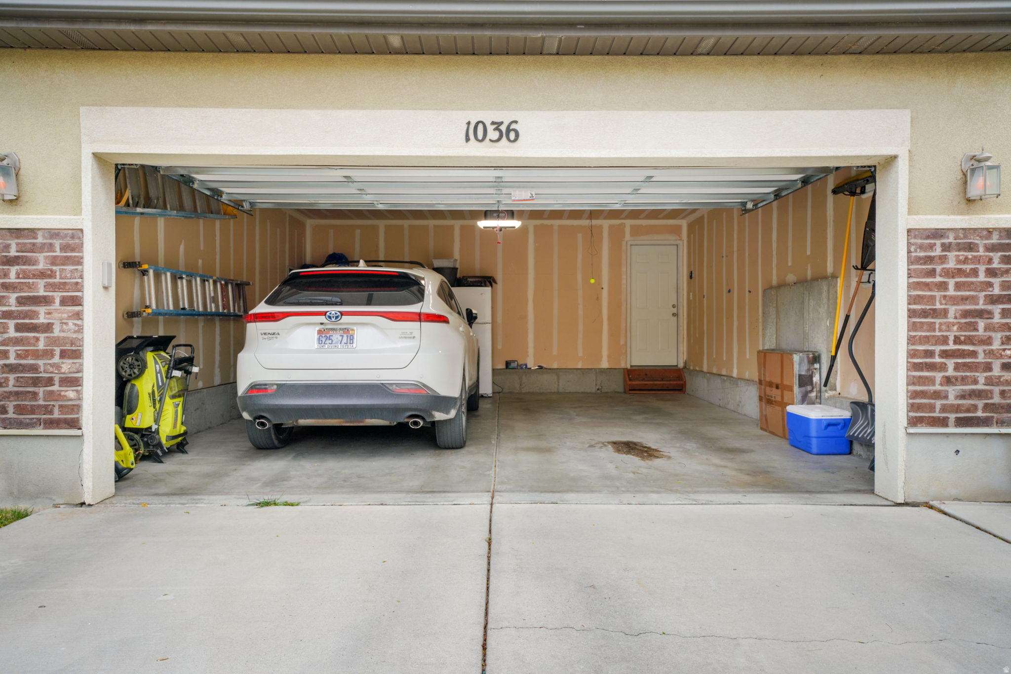 FOXBORO NORTH PL 4 - Residential