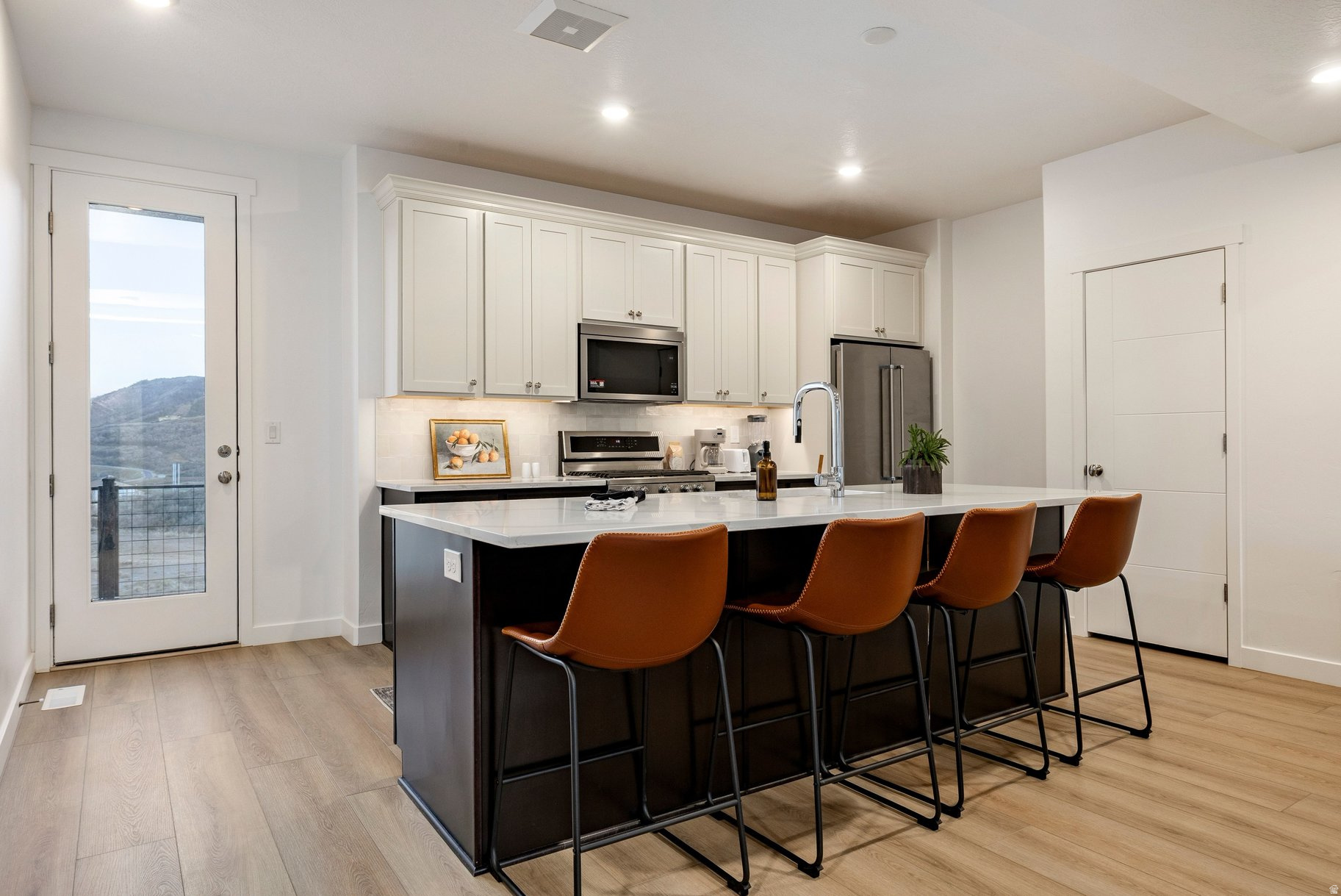 THE POINTE AT CURRENT - Residential
