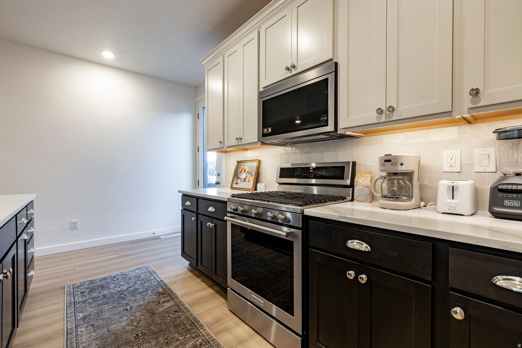 THE POINTE AT CURRENT - Residential