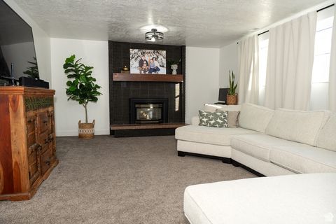Tiny photo for 798 E 2800 N, North Ogden, UT 84414 (MLS # 2115047)