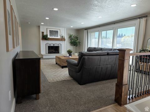 Tiny photo for 798 E 2800 N, North Ogden, UT 84414 (MLS # 2115047)