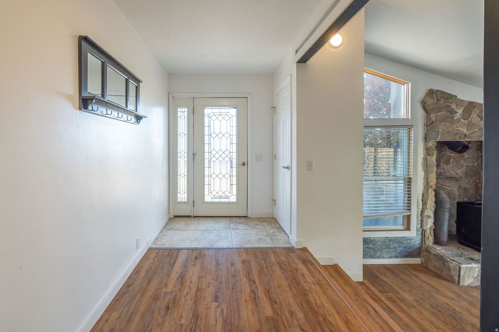 Photo of 415 E PANORAMIC DR N, Hyrum, UT 84319 (MLS # 2129267)