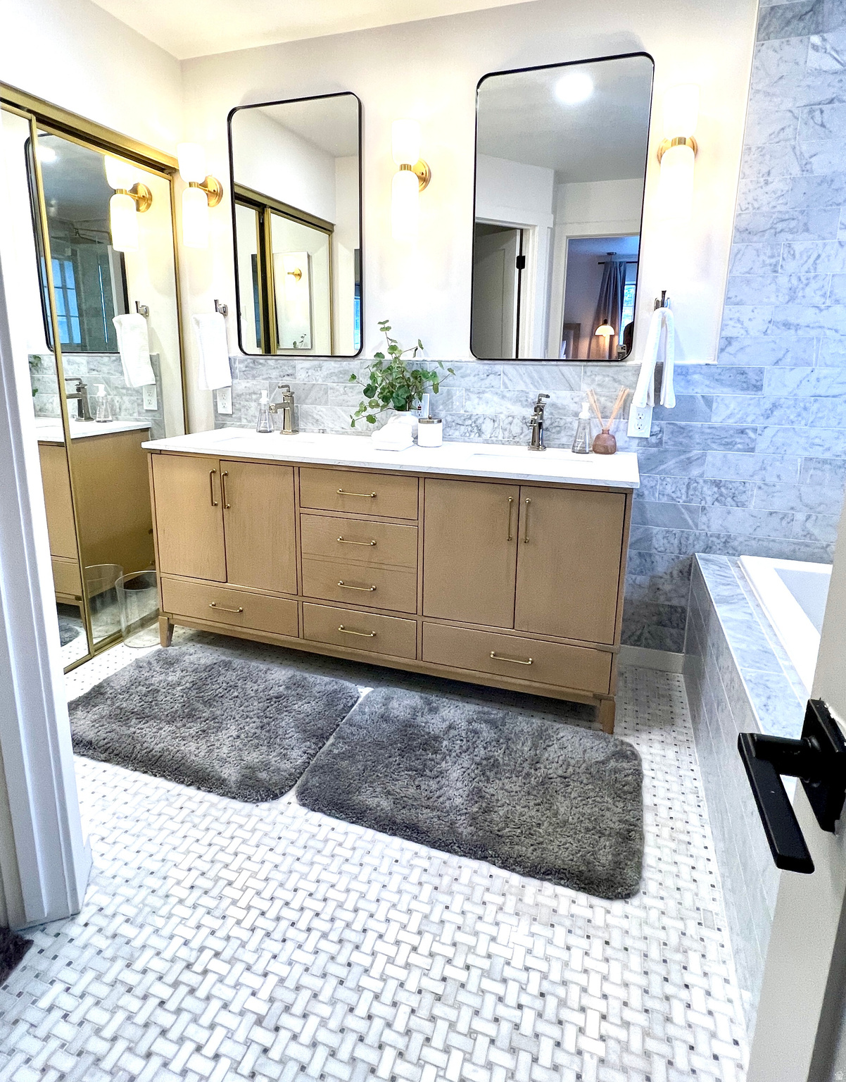 WHITMORE MANOR ESTATES - Residential