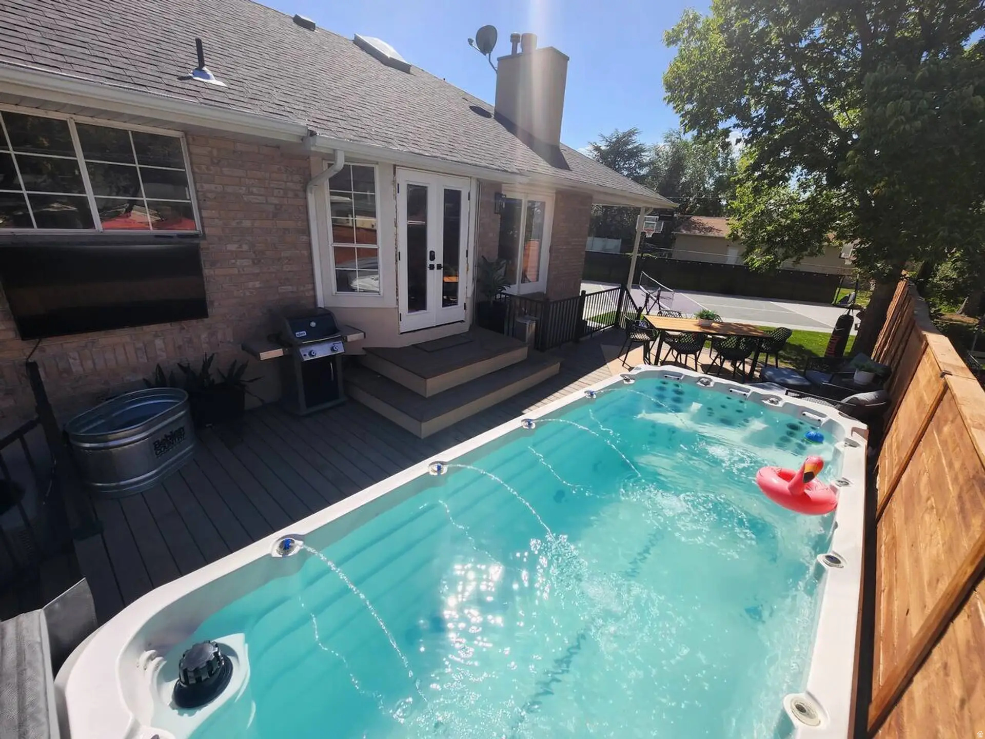 WHITMORE MANOR ESTATES - Residential