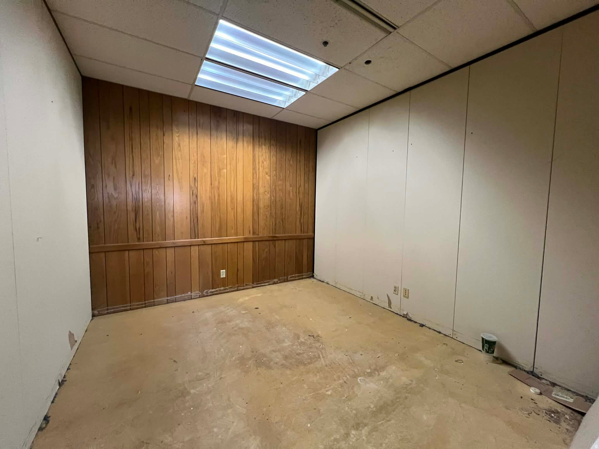 WEBER INDUSTRIAL PARK - Commercial Lease