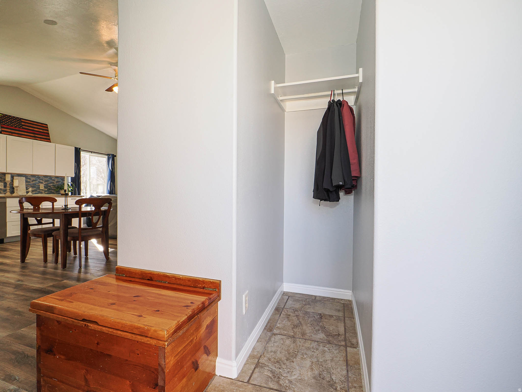 MOUNTAIN VIEW - Residential