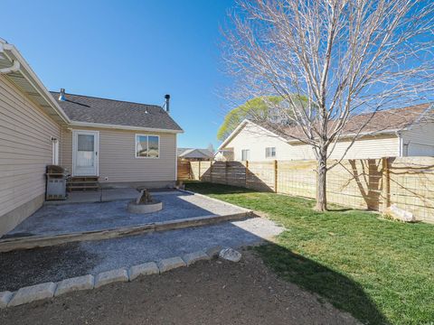 Tiny photo for 2087 E WEEPING WILLOW WAY S, Eagle Mountain, UT 84005 (MLS # 2144971)