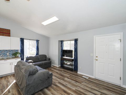 Tiny photo for 2087 E WEEPING WILLOW WAY S, Eagle Mountain, UT 84005 (MLS # 2144971)