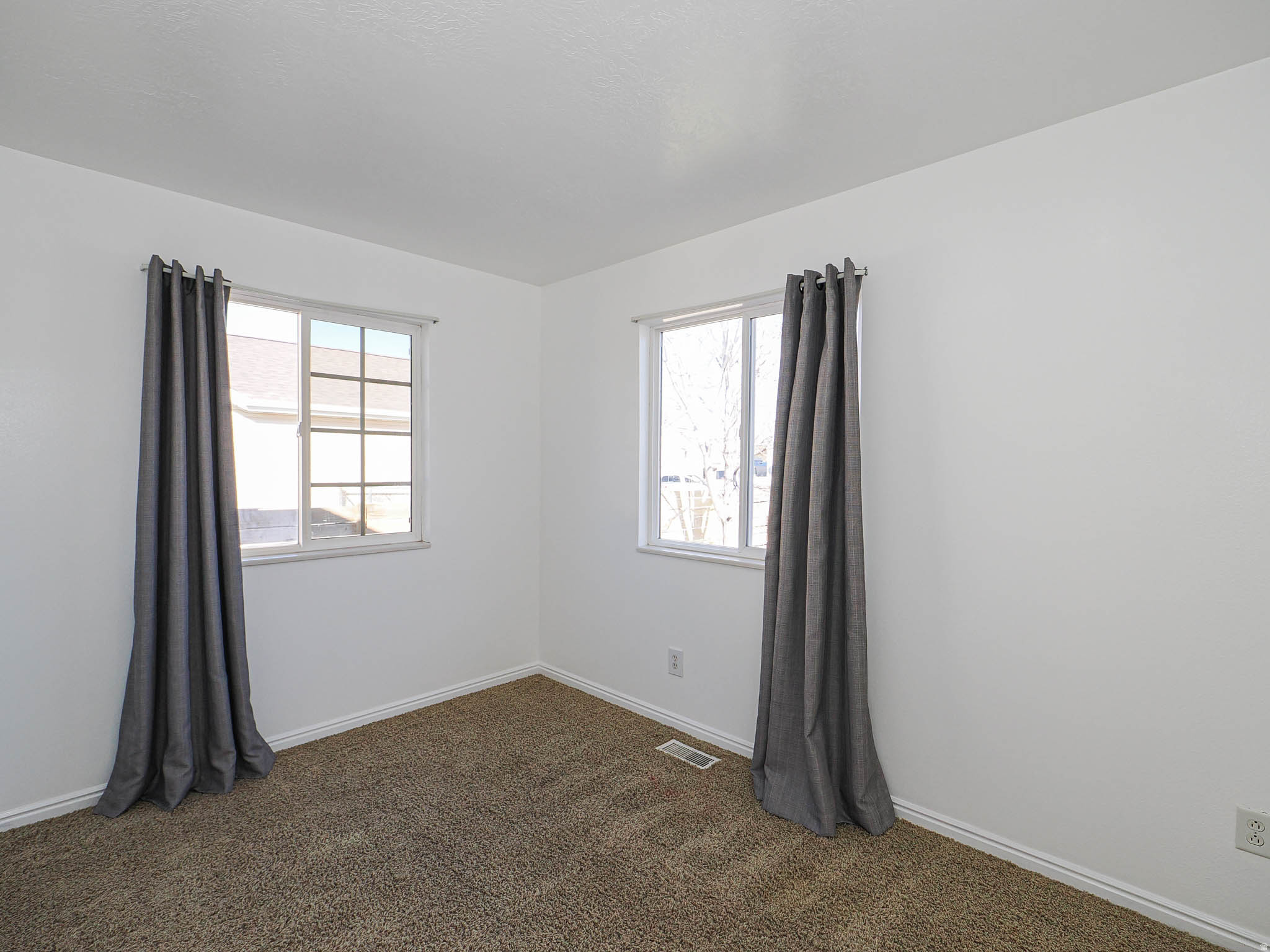 MOUNTAIN VIEW - Residential