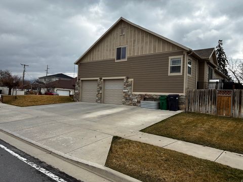 Tiny photo for 412 E 8760 S, Sandy, UT 84070 (MLS # 2139991)