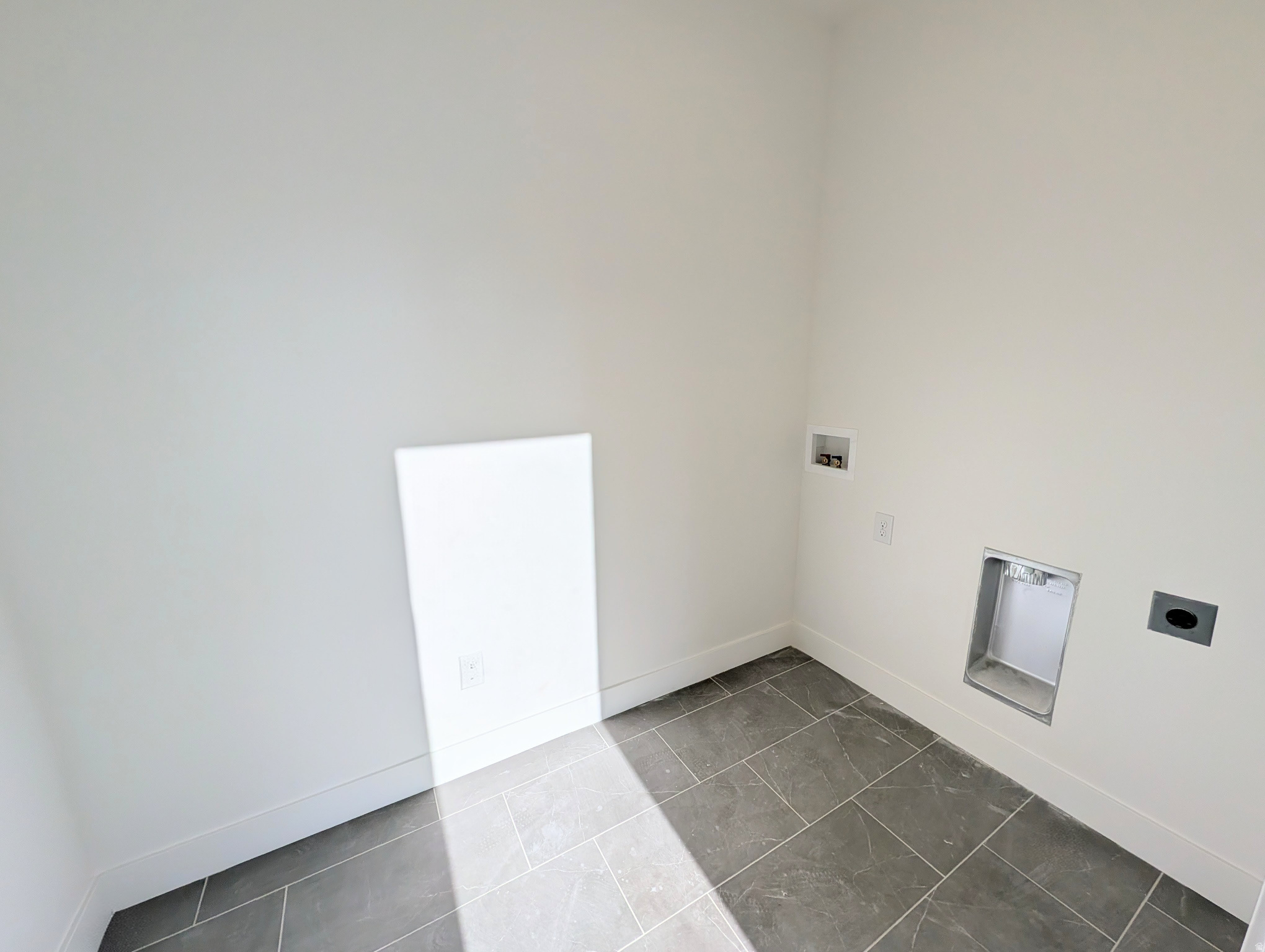 DAYBREAK - Residential