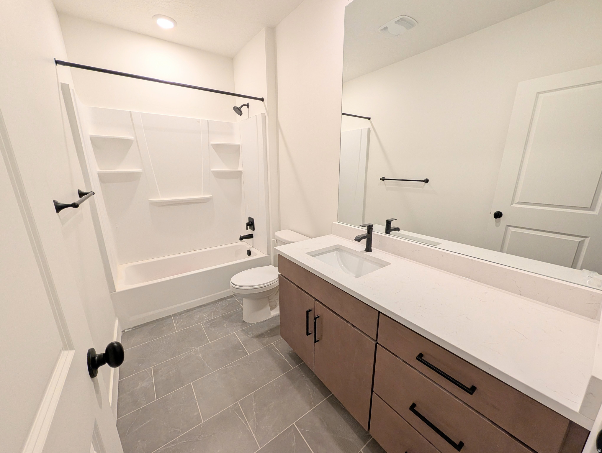 DAYBREAK - Residential