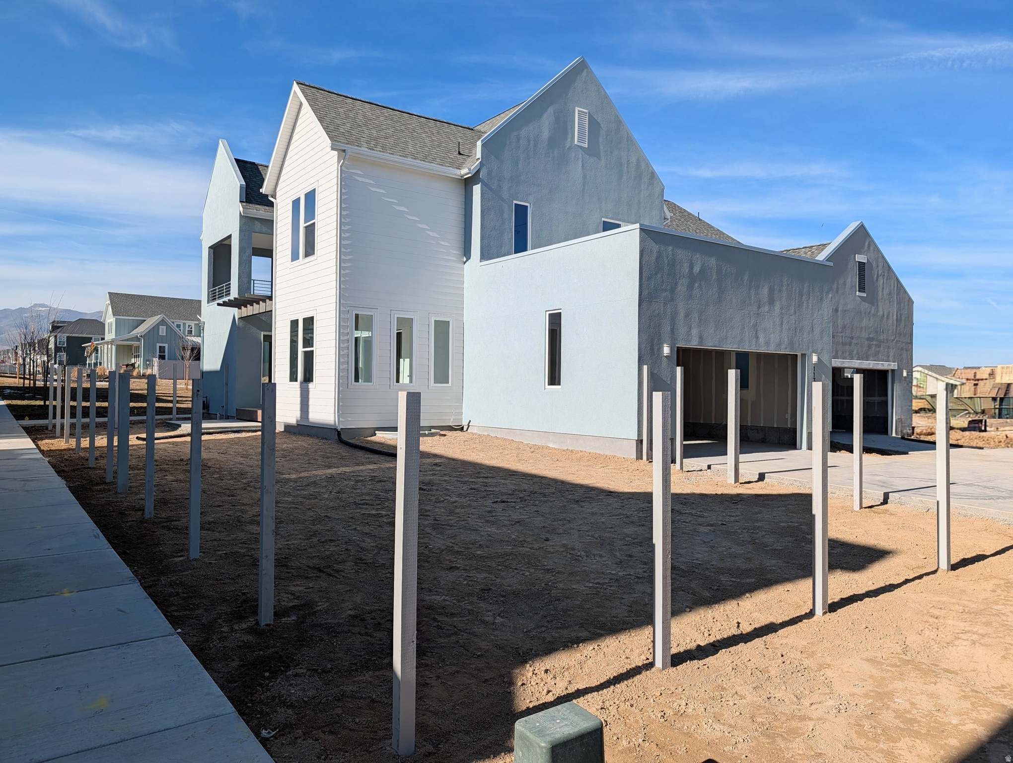 DAYBREAK - Residential