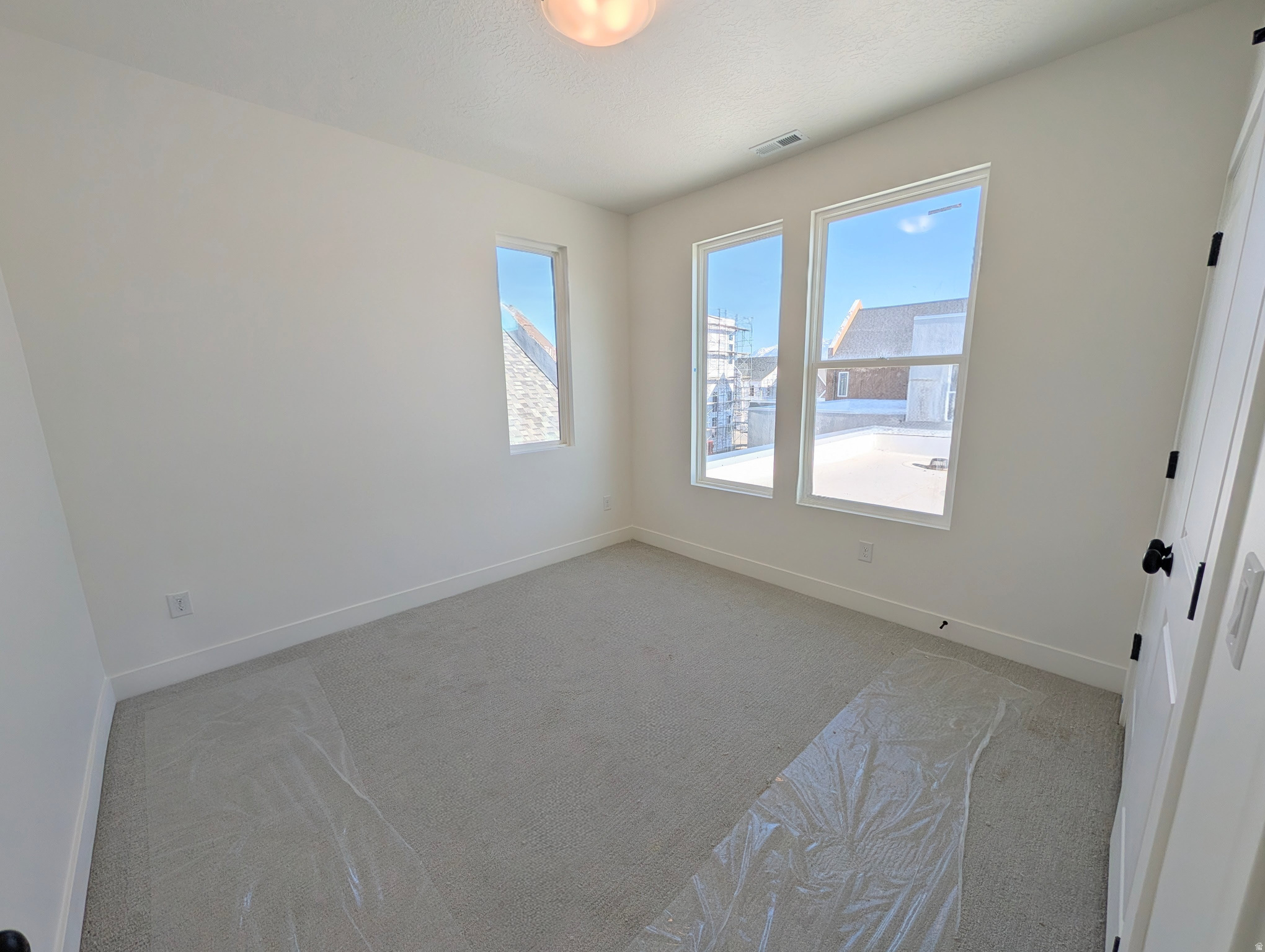 DAYBREAK - Residential