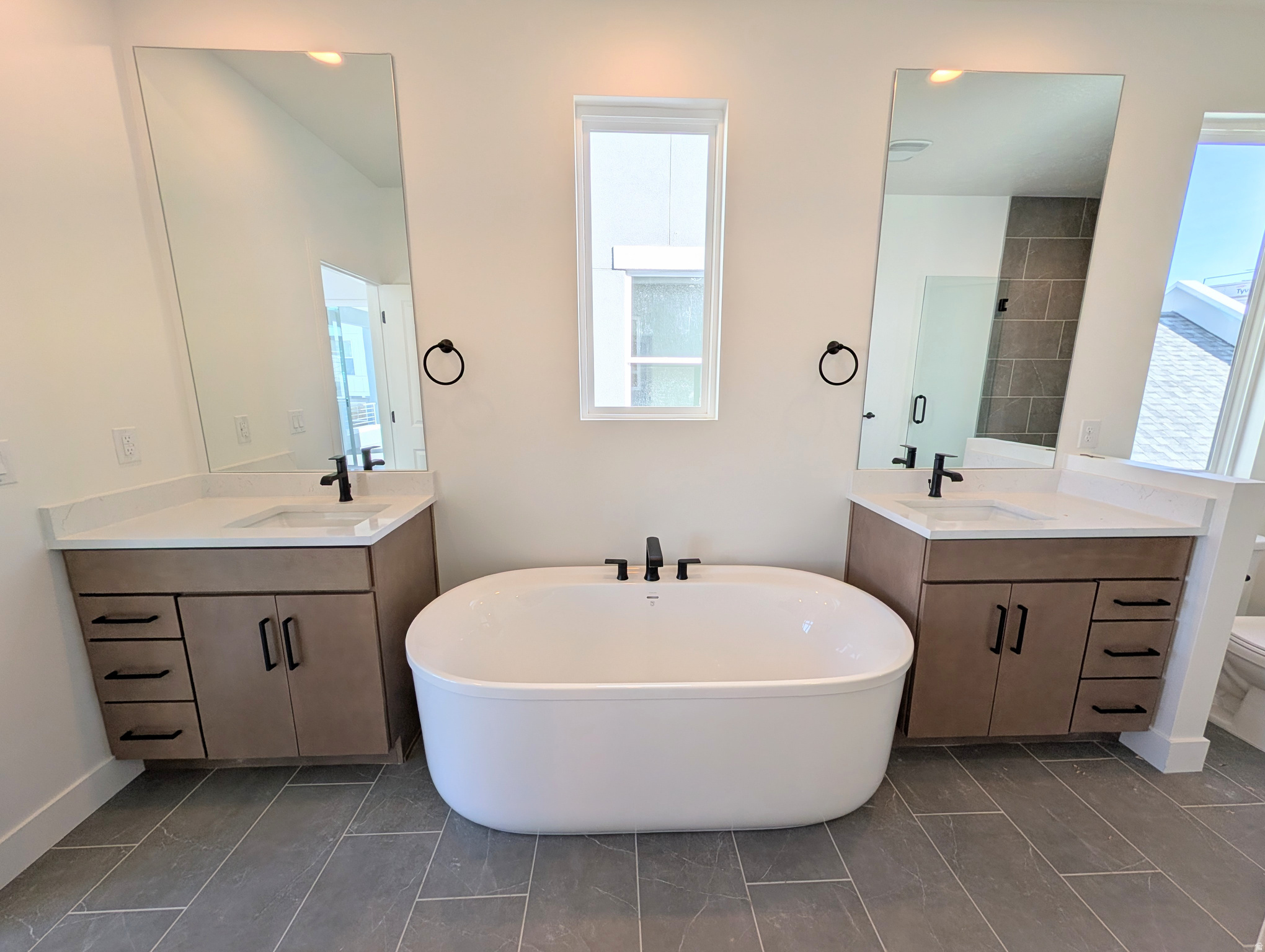 DAYBREAK - Residential