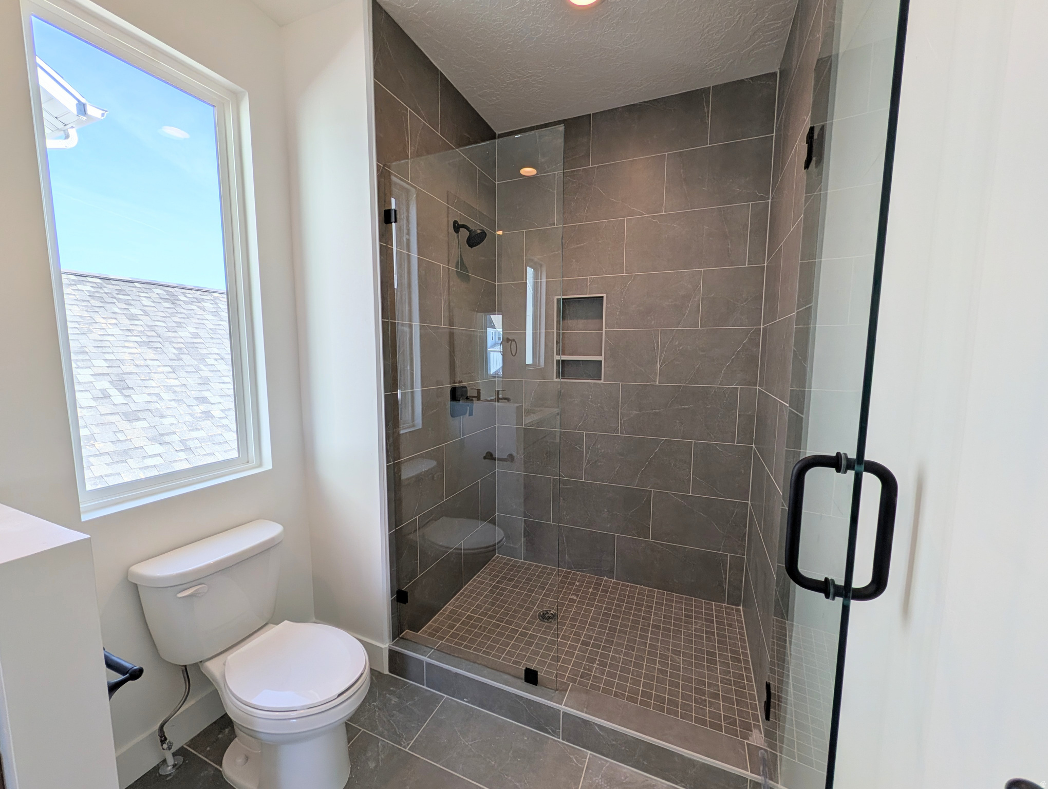 DAYBREAK - Residential