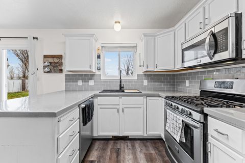 Tiny photo for 1648 N 1900 W, Lehi, UT 84043 (MLS # 2124444)