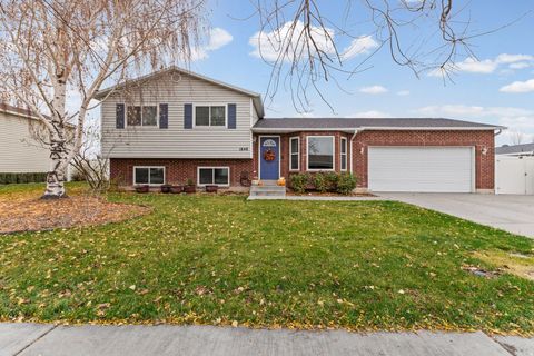 Tiny photo for 1648 N 1900 W, Lehi, UT 84043 (MLS # 2124444)