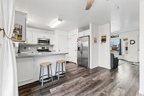 Tiny photo for 1648 N 1900 W, Lehi, UT 84043 (MLS # 2124444)