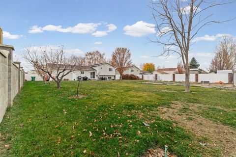 Tiny photo for 1648 N 1900 W, Lehi, UT 84043 (MLS # 2124444)