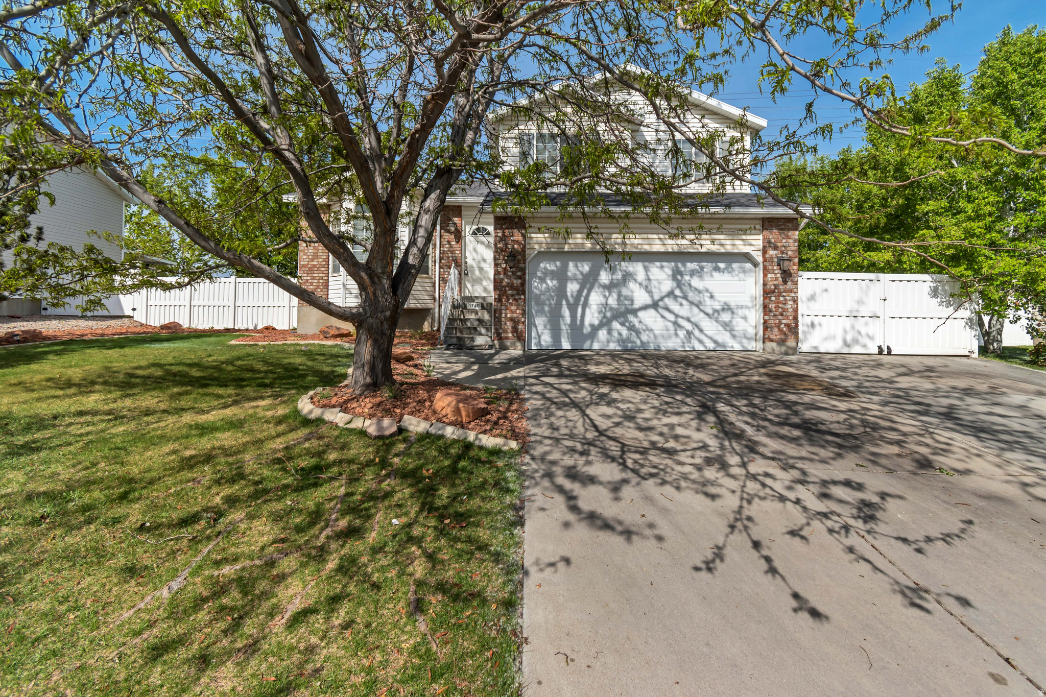 SUNCREST 4 - Residential