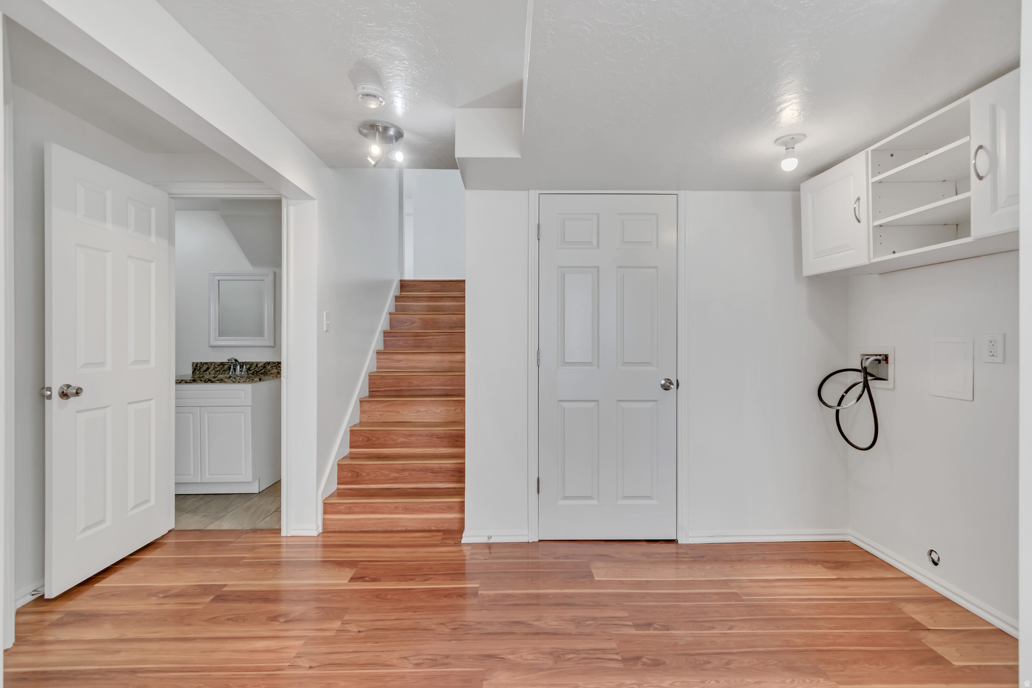 SUNCREST 4 - Residential