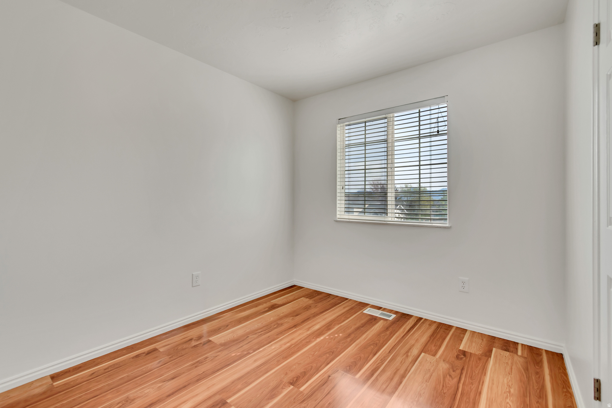 SUNCREST 4 - Residential