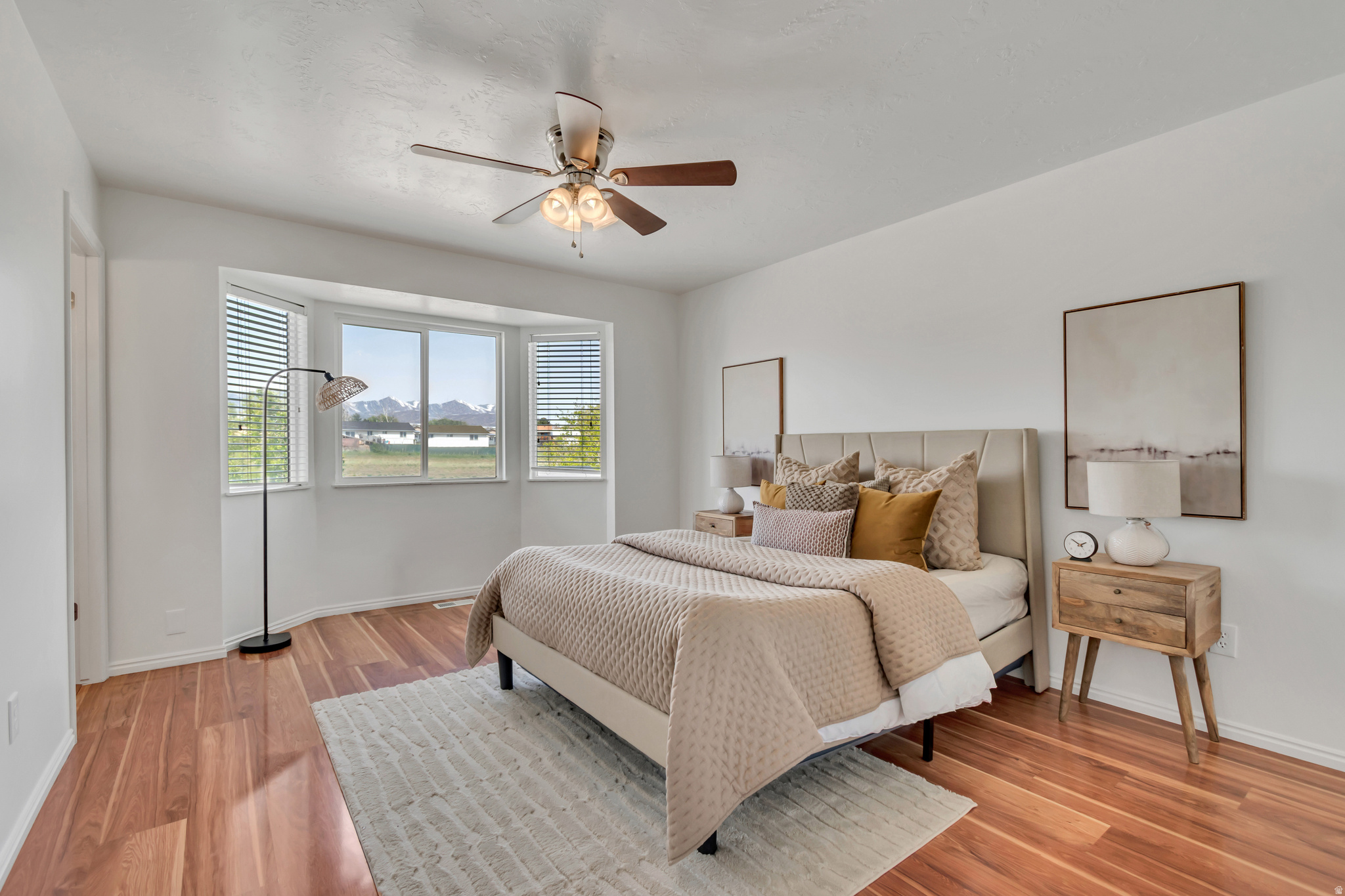 SUNCREST 4 - Residential