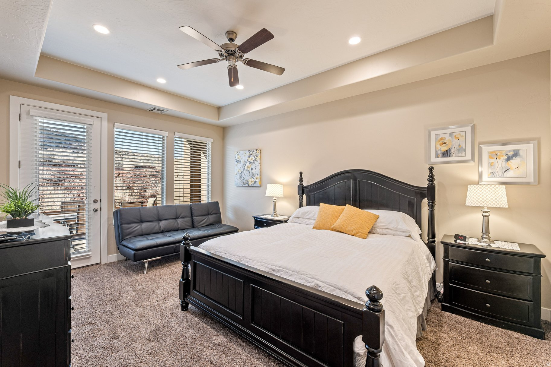 CORAL RIDGE TOWNHOMES PH 3-C - Residential