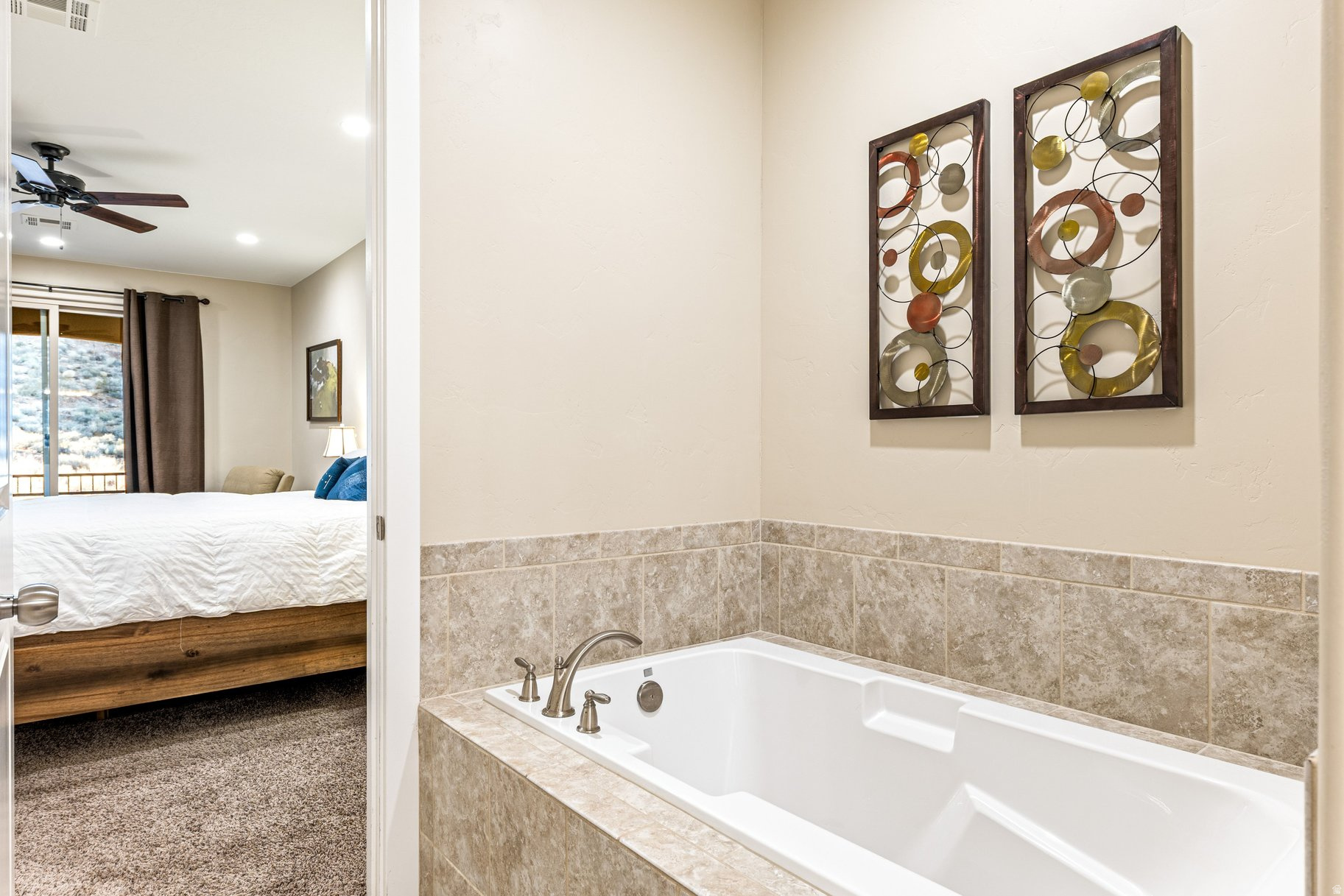 CORAL RIDGE TOWNHOMES PH 3-C - Residential