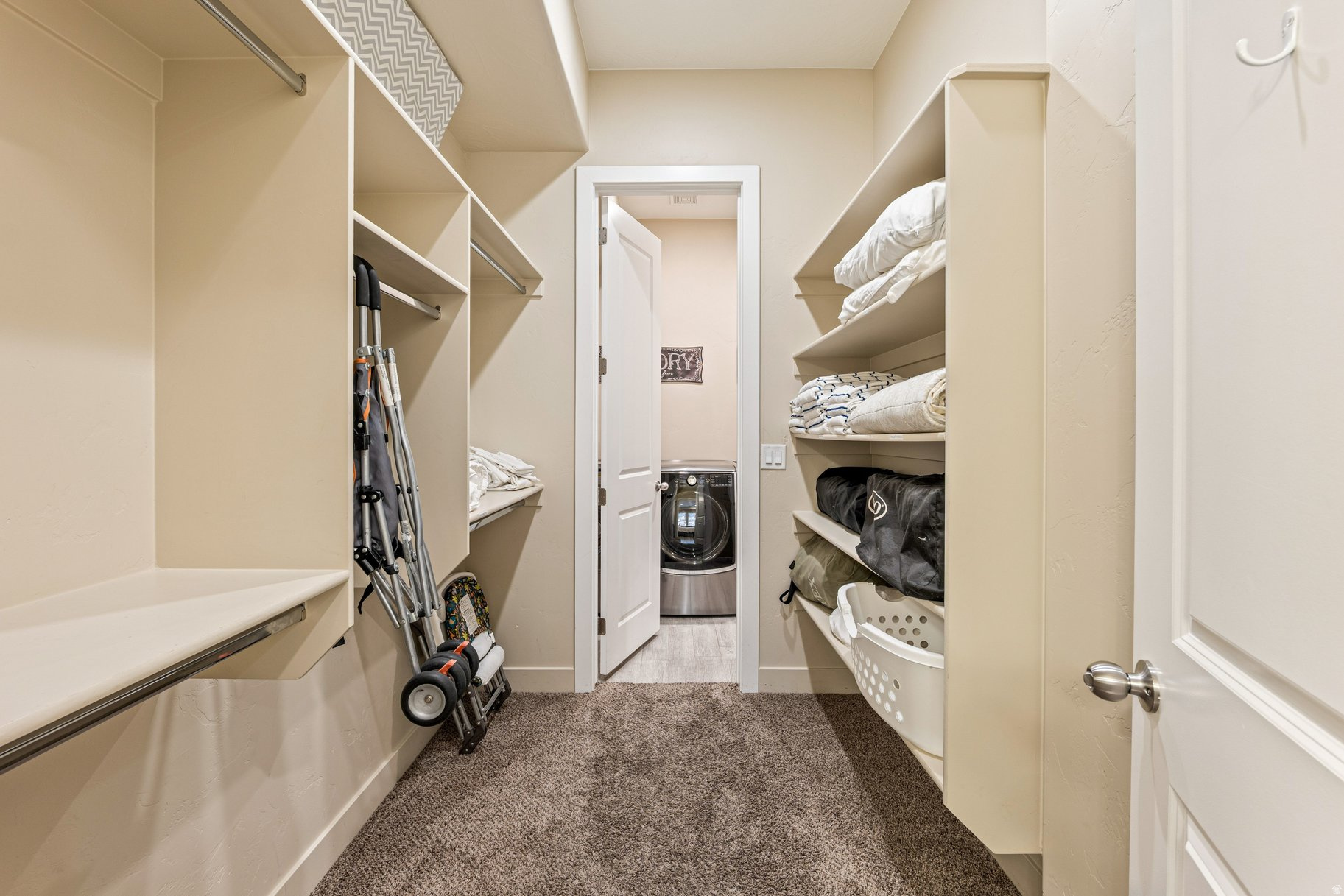 CORAL RIDGE TOWNHOMES PH 3-C - Residential