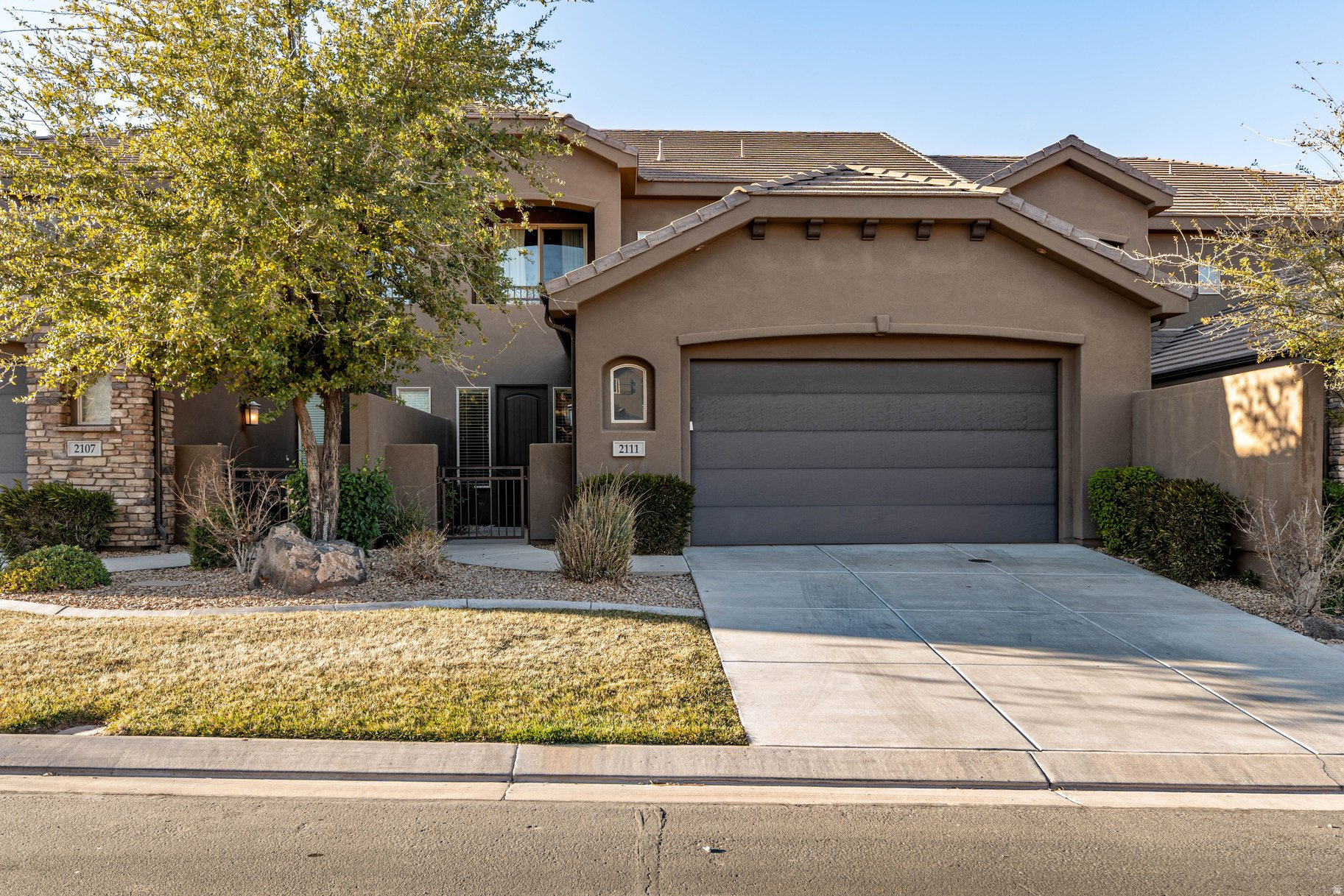 CORAL RIDGE TOWNHOMES PH 3-C - Residential