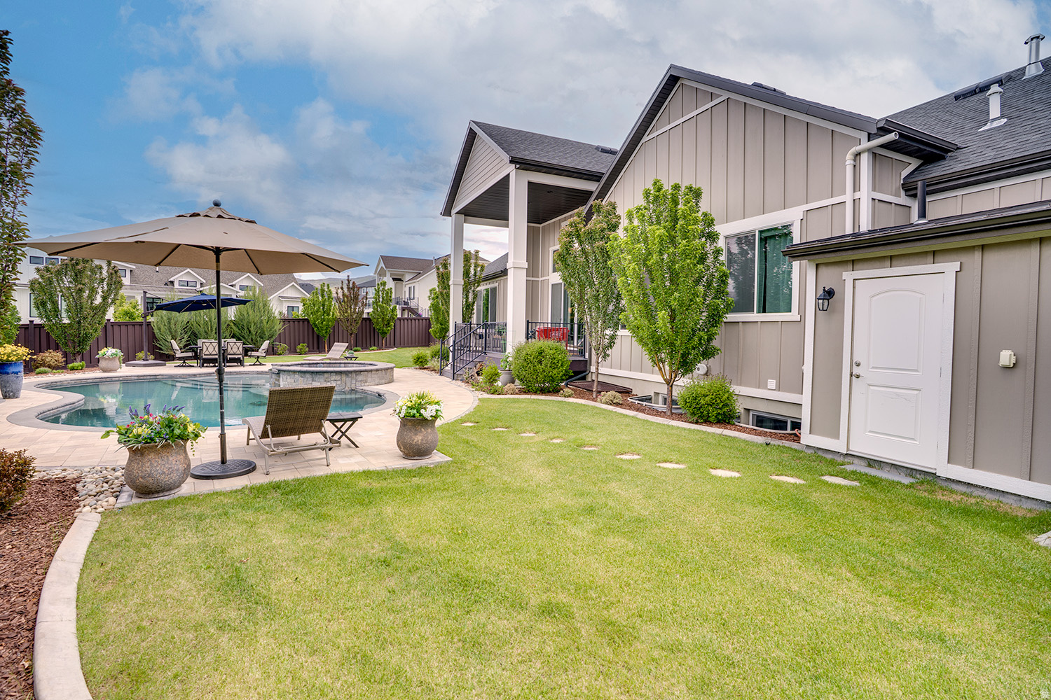 STONE CREEK - Residential