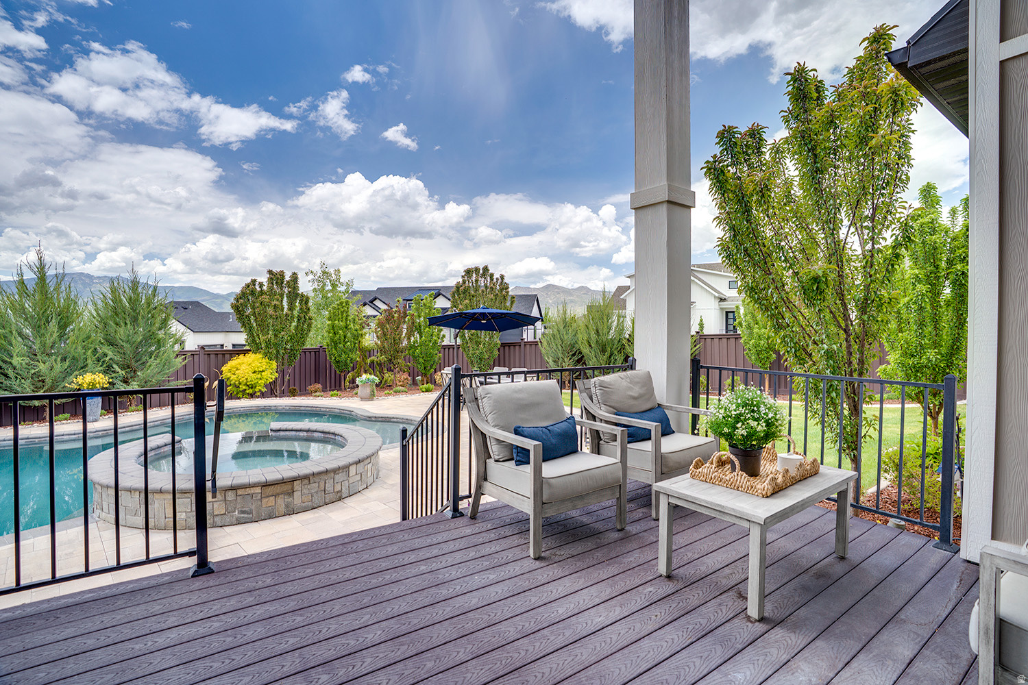 STONE CREEK - Residential