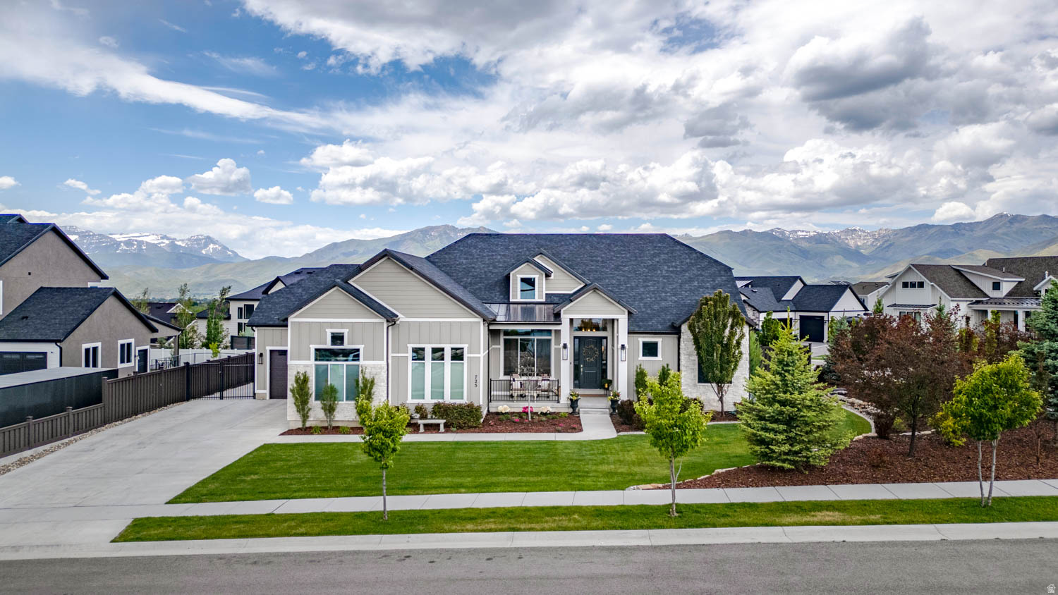 STONE CREEK - Residential